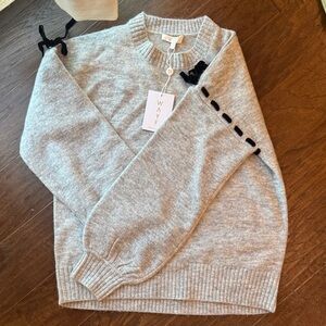 Wayf oversized Light Gray Sweater with Black Bow Details